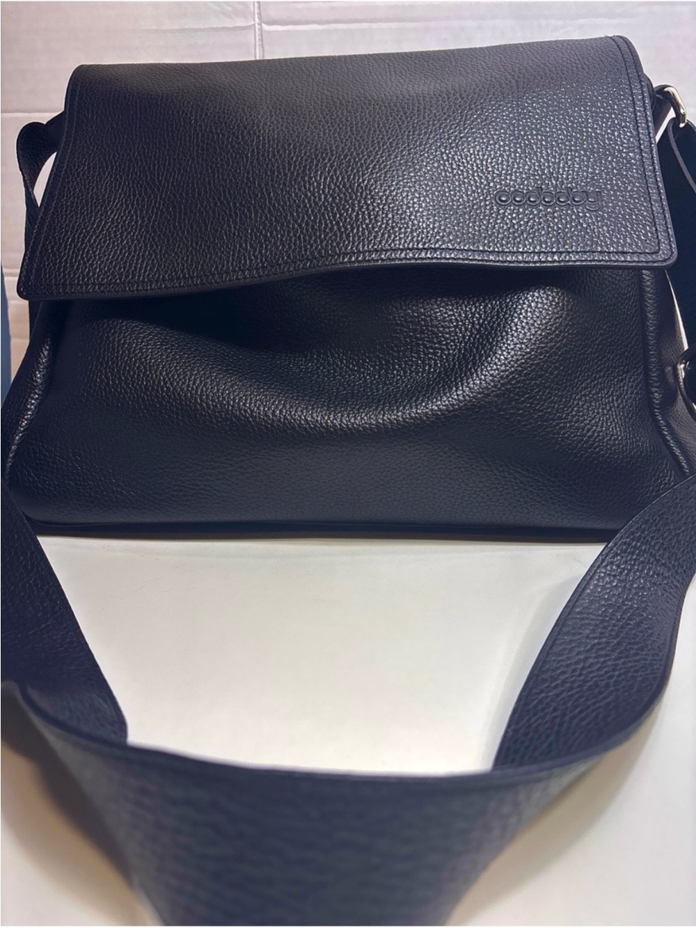 OooBaby Made in Italy Black Pebbled Leather The Urban Bag
Crossbody 14x14 - Picture 7 of 8